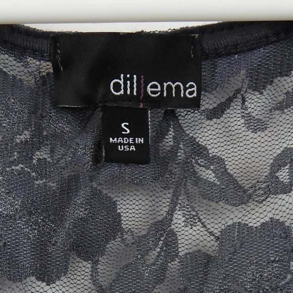 Aritzia Grey Lace Sleeveless Dress in Small - Picture 4 of 4